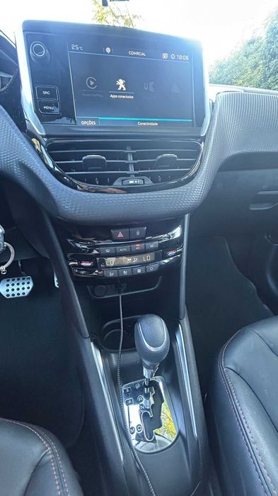 Peugeot 208 1.2 PureTech GT Line EAT6 - Impecável