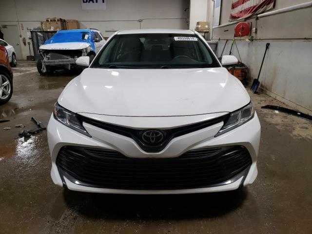 TOYOTA Camry L 2018 Iaai