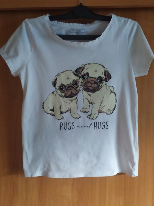 T-shirt biały z pieskami z przodu