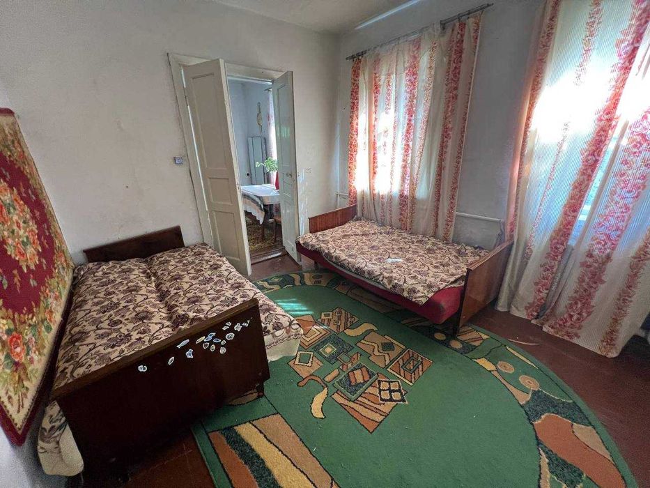 Продаж будинку 60м2, 4 кімнати, 43 сотки.Власний вихід до річки.ID:201