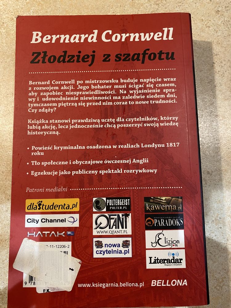 Bernard Cornwell. Złodziej z szafotu. Kryminał