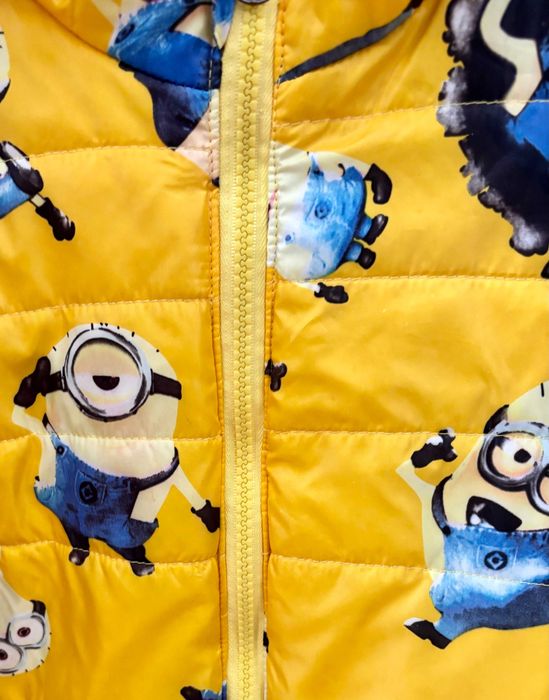Kurtka chłopięca  MINIONKI  z kapturem i kieszeniami 122 128, 134