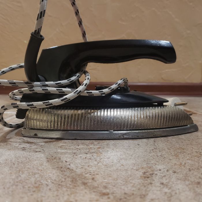 Элекроутюг праска