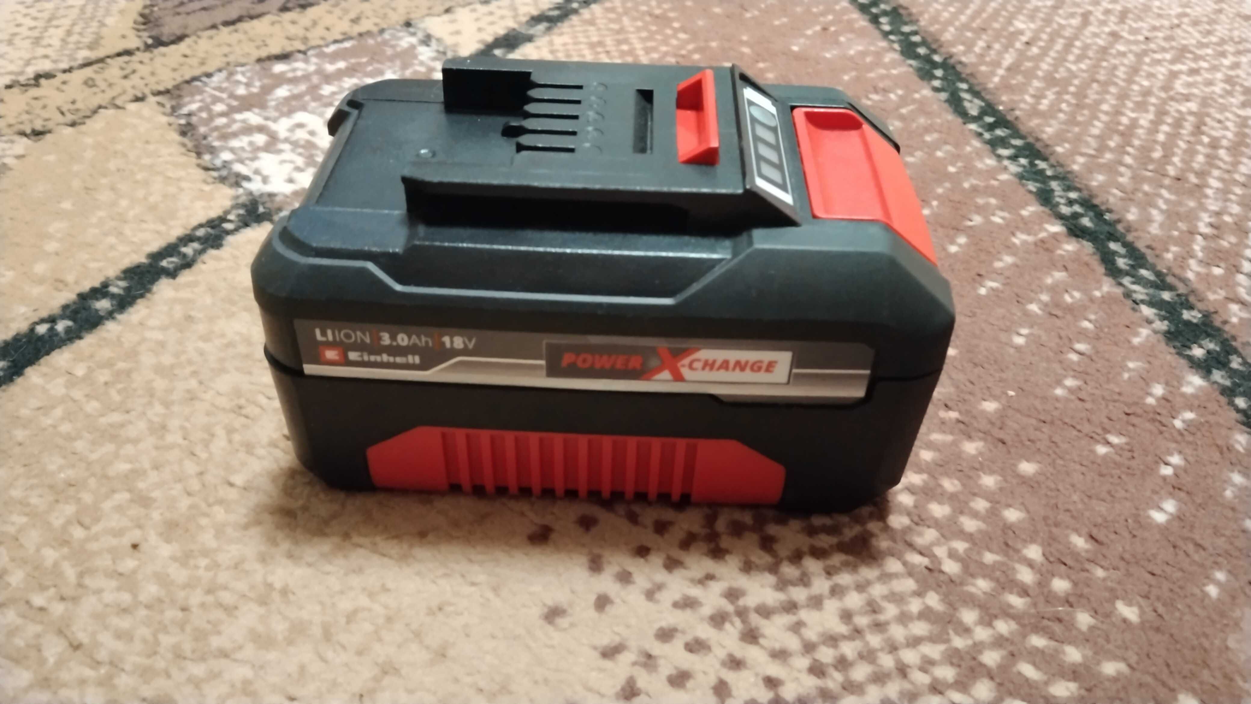 Батарея фірми Einhell Li-ion Power X Change 3.0А
