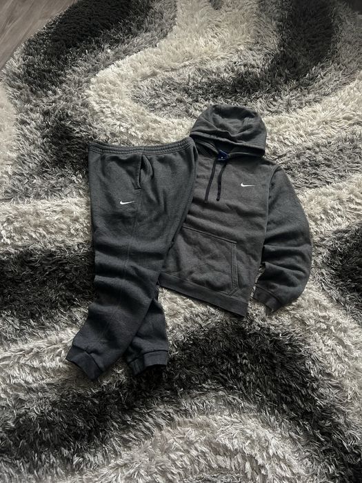 Костюм Nike з нових колекцій