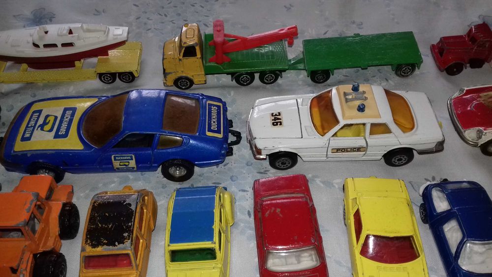 Carrinhos miniatura Majorette, Matchbox,Tomica,Corgi , outros
