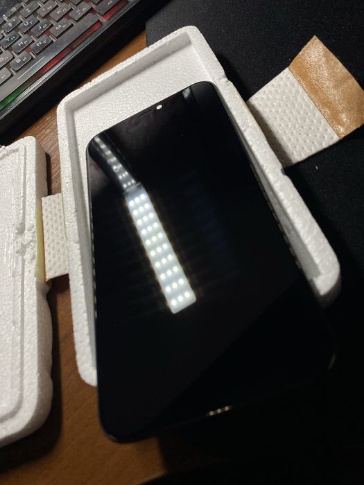 Дисплей iPhone 11