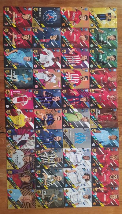 Karty piłkarskie Fifa Adrenalyn 2024 Top master Martinez 40 sztuk!