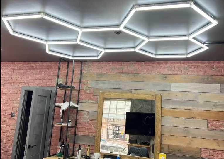 Lampa HEXAGON 5 - oświetlenie do salonu, studia detailingowego, garaż