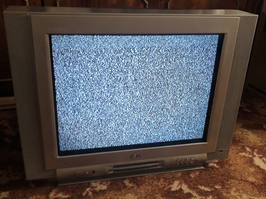 Телевізор LG Flatron, діагональ 52,5 см.