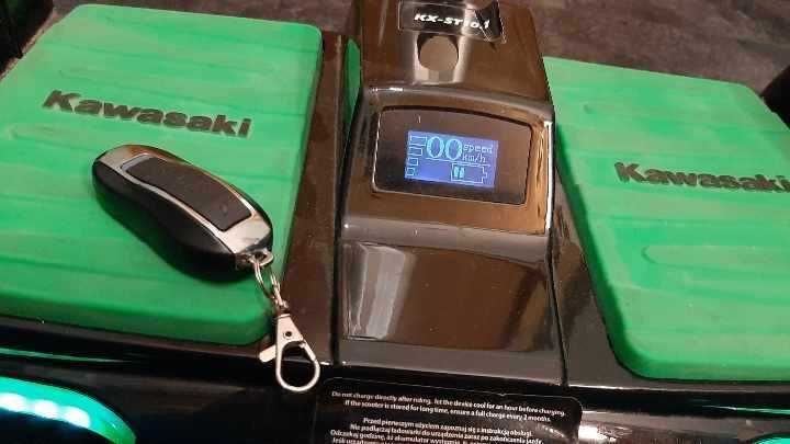 Sprawny  jeździk elektryczny Kawasaki