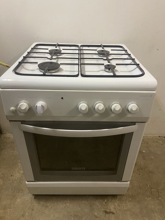 Продам газову плиту з газовой духовкой 60см