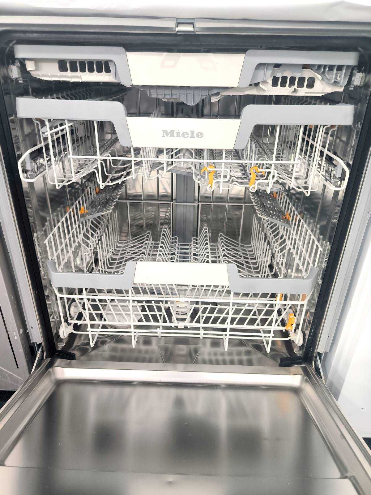 Посудомийна машина Б/В MIele G 7100 SCi під часткову забудову
