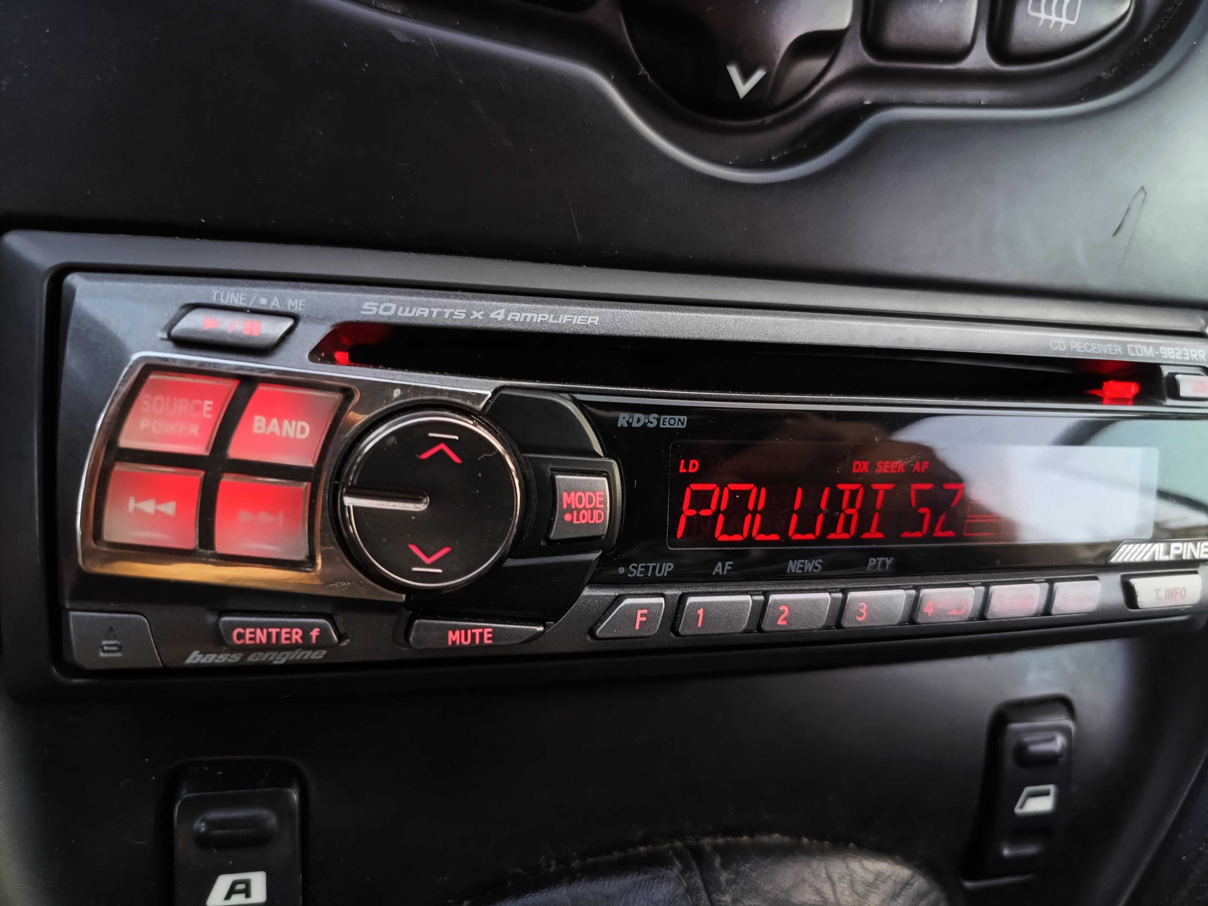 RadioCDText iPod AUX ALPINE CDM9823 4x50W MP3 Bass Subw Bluetooth 4RCA