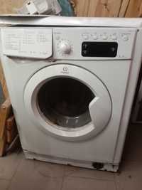 Продам стиральную машину Indesit IWSE 5105