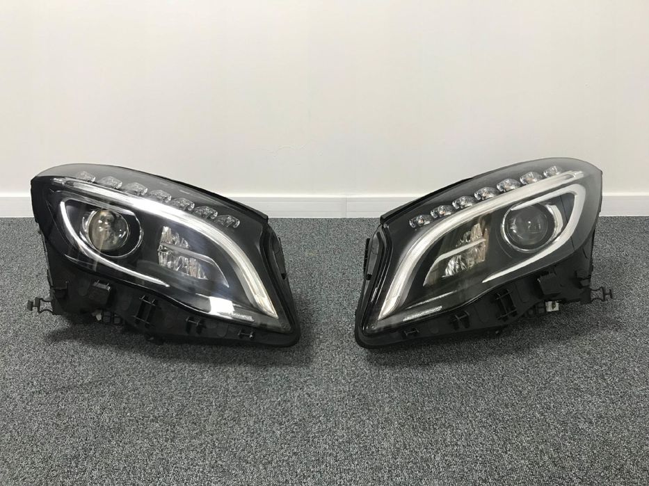 MERCEDES GLA W156 LAMPA BI XENON ILS PRAWA