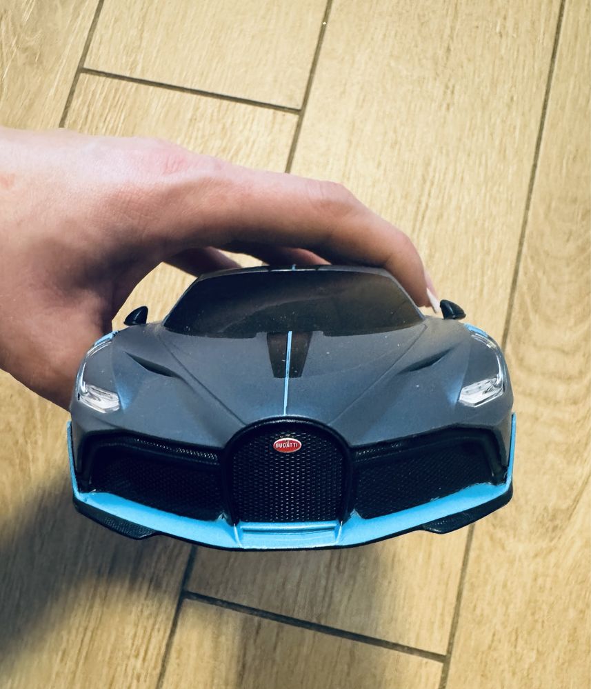 Bugatti divo 1/24 zdalnie sterowany rastar 2.4GHz