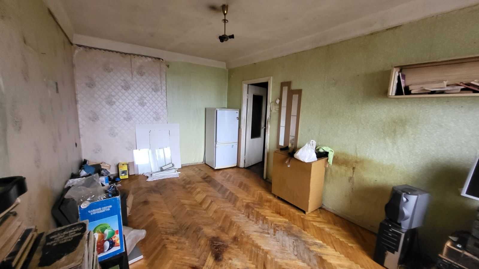 Продаж 1-к., Дарницька площа.