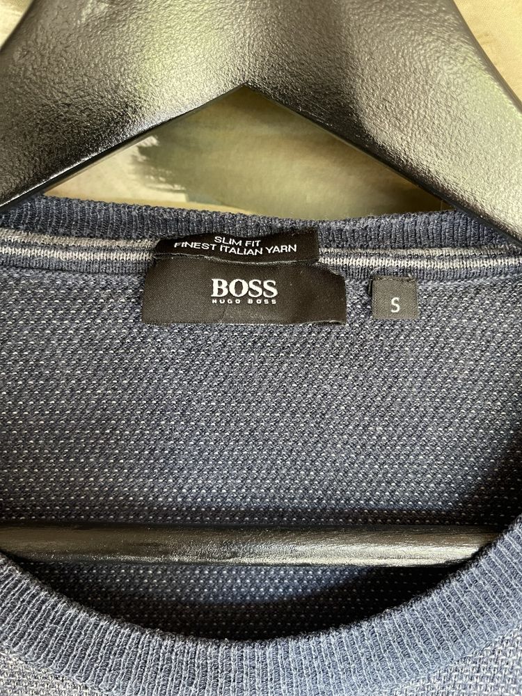 Sweterek Hugo Boss granatowy rozmiar S