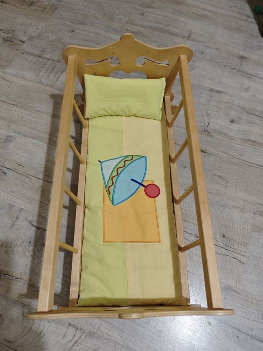 Kołyska drewniana dla lalek