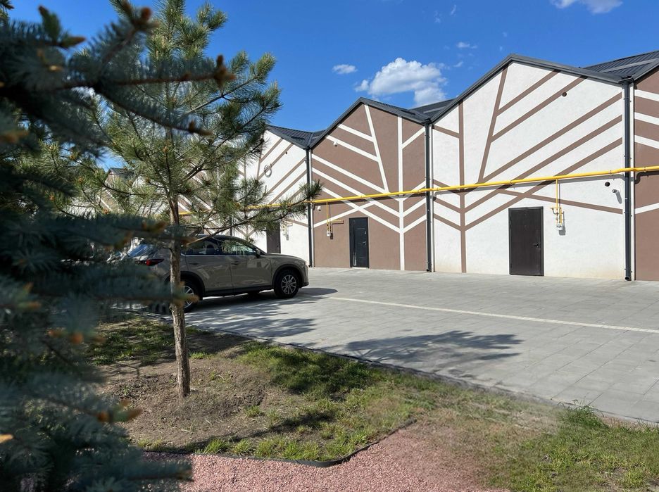 2-поверховий таунхаус 131 м² з власним двориком і паркомісцем