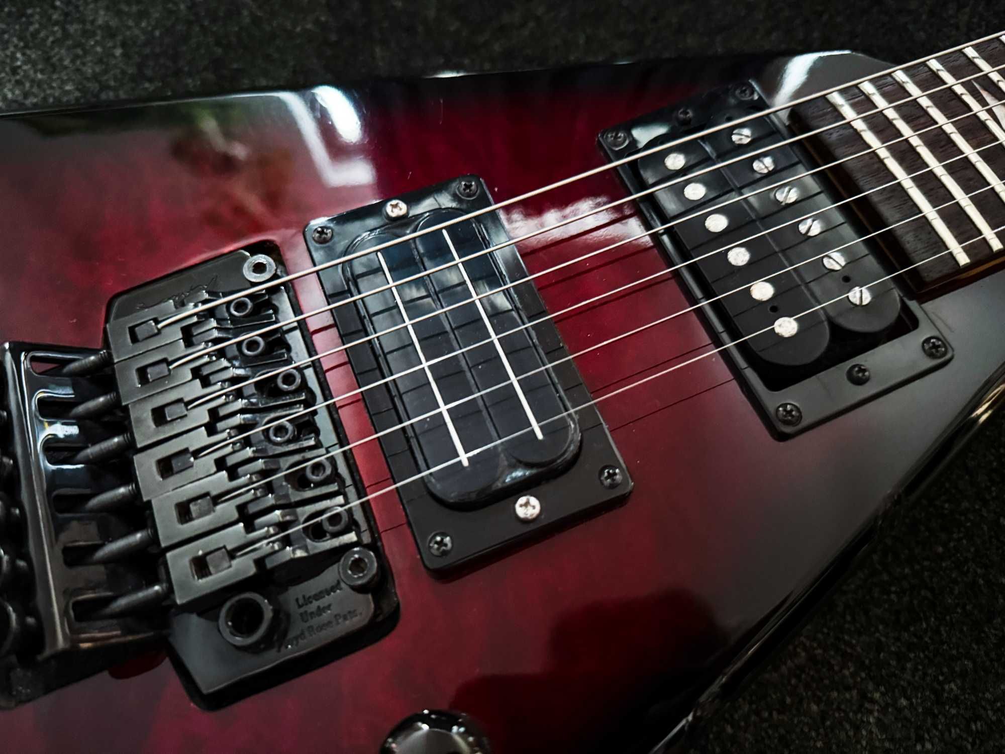 B.C. Rich BCV-920JE Flying V Red Black Burst