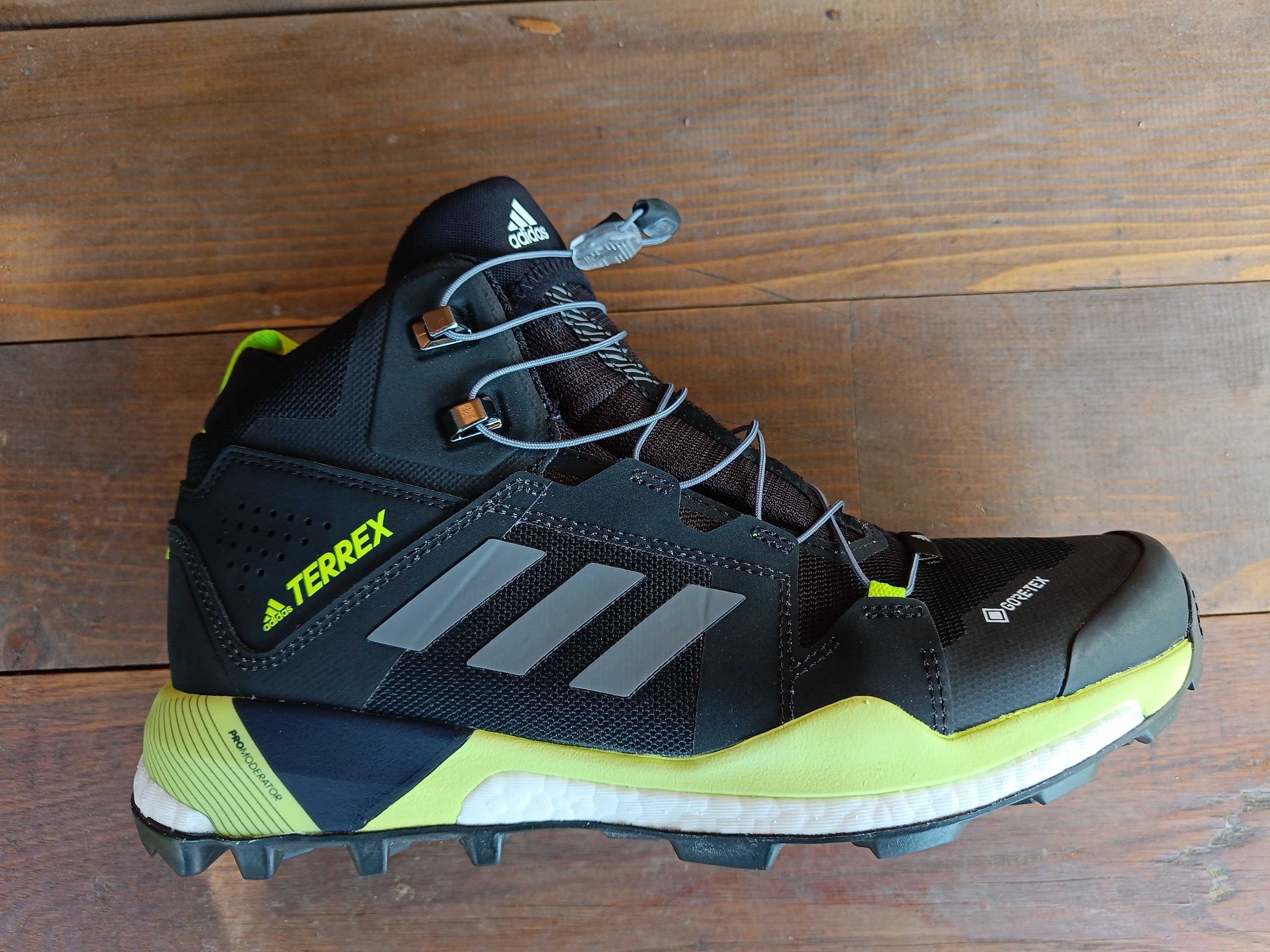 Кросівки Adidas skychaser GTX оригінал