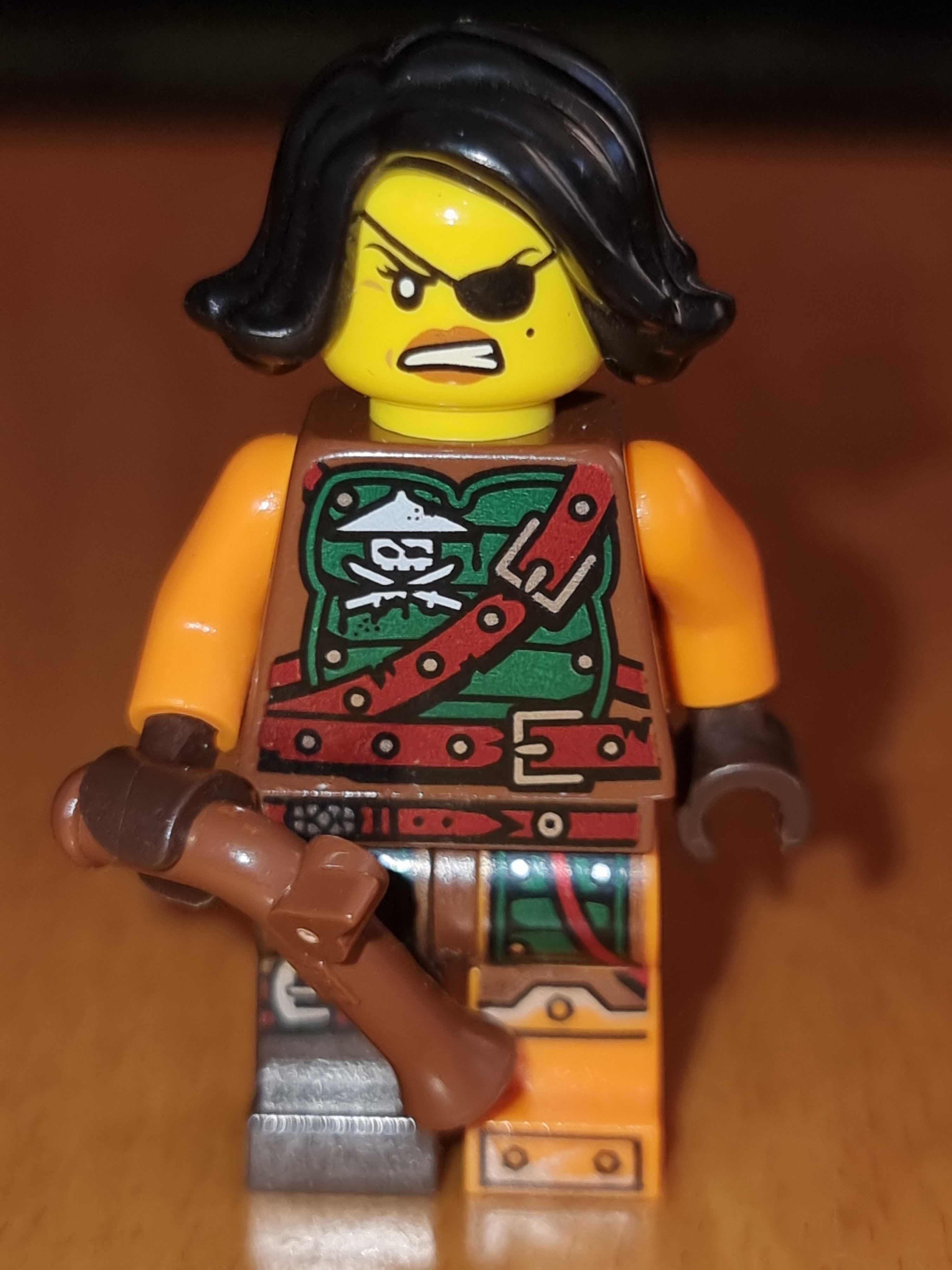 Figurka LEGO Ninjago Cyren njo211