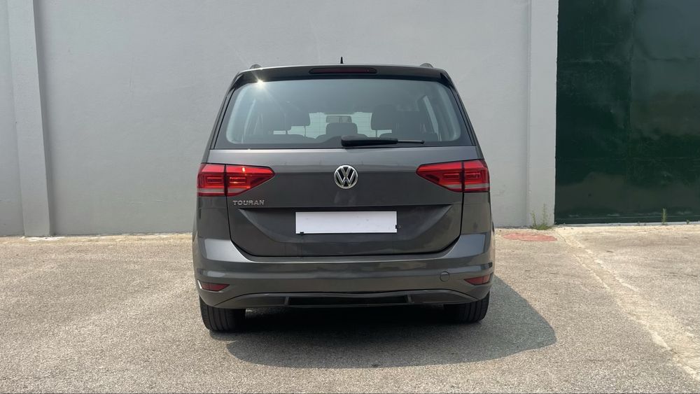 Volkwagen Touran Confortline DSG A MELHOR OFERTA LEVA