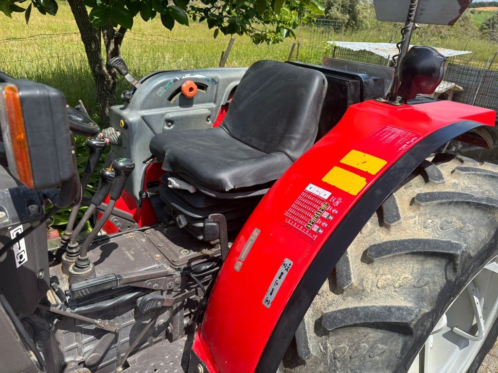 Trator Massey Ferguson 354V