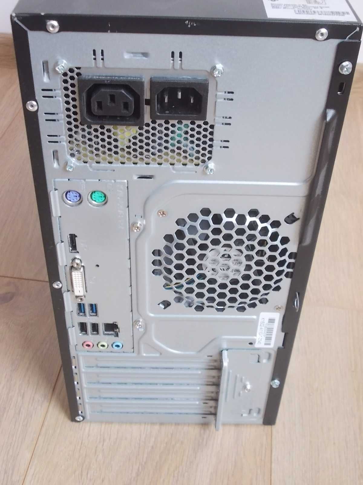 Fujitsu Esprimo P556 Core i3-6100