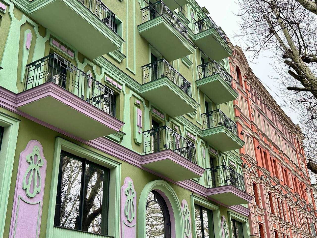 Продам велику 1 кімнатну квартиру  ЖК" Рішельєвський Пасаж" 67,8 кв.м!