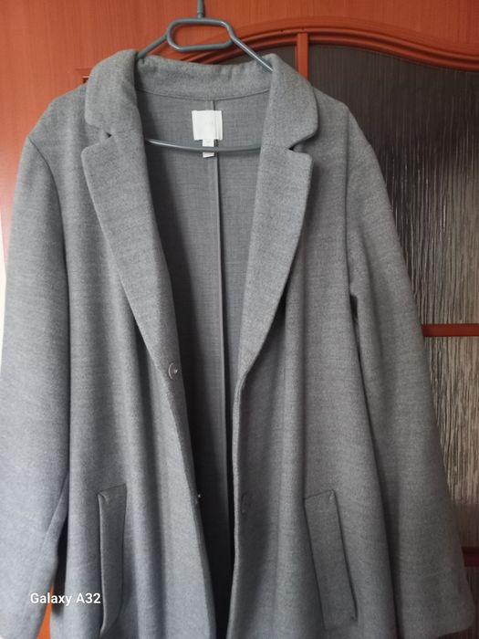 Plaszcz h&m mily do 135 biust 140 biodra dlugi za kolano
