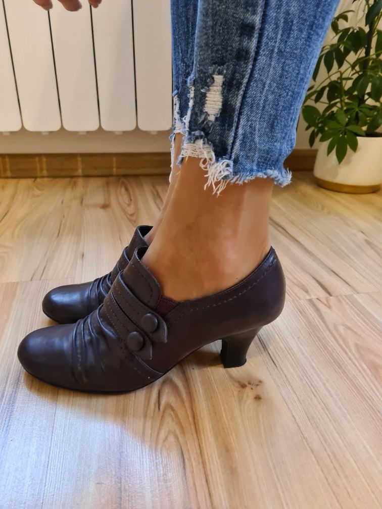 Śliwkowe krótkie botki Jennifer r.38