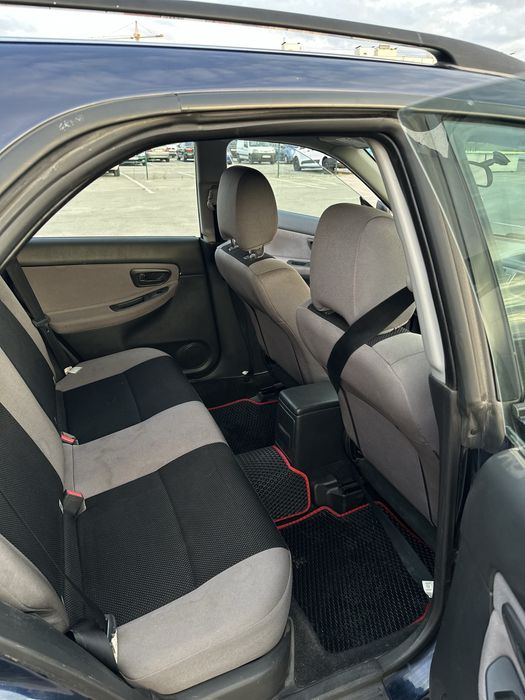 Продам машину subaru impeza 2005