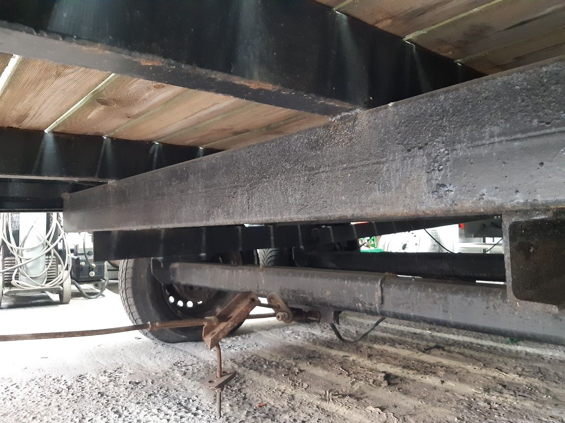 Przyczepa laweta platforma 2700kg