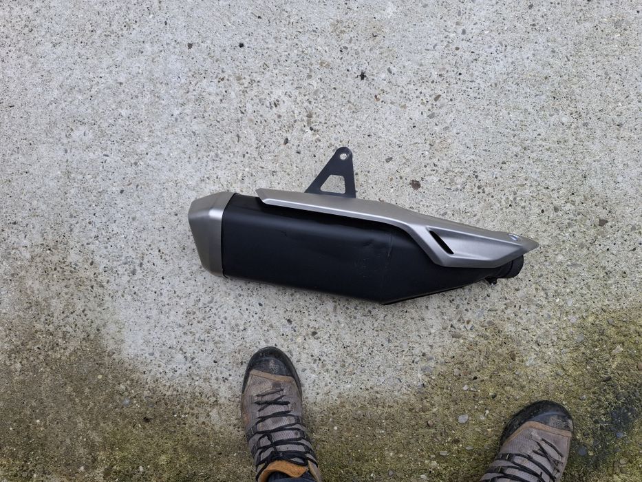 Tłumik Honda Transalp 750  rok 2023  6 tys km stan bdb