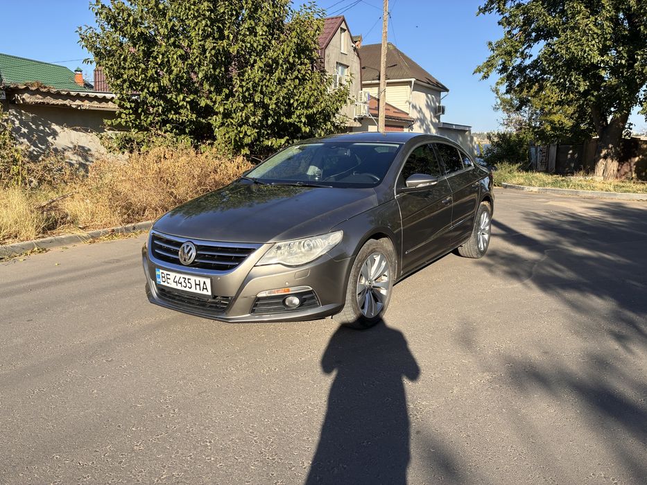 Продаю Volkswgen passat CC 2010 год