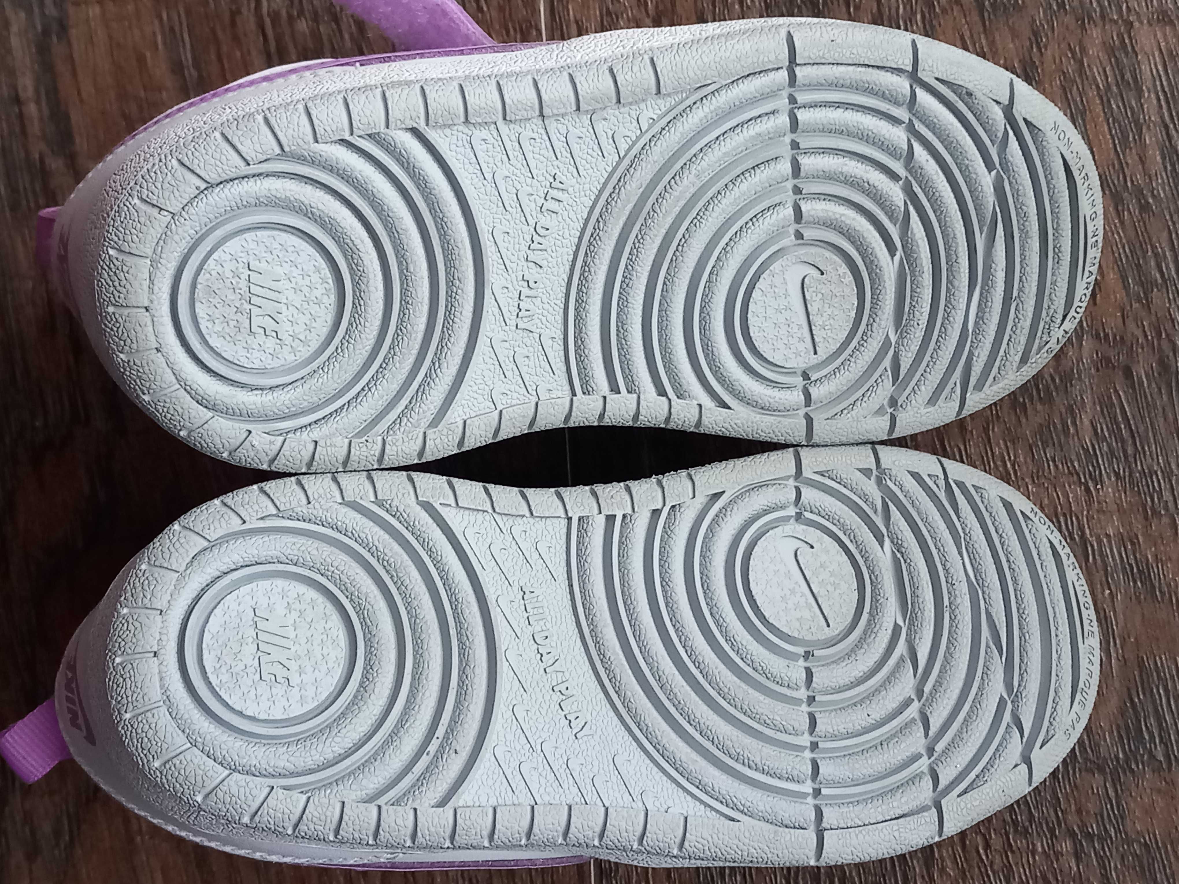 Dziecięce buty Nike za kostke rozmiar 27 nowe