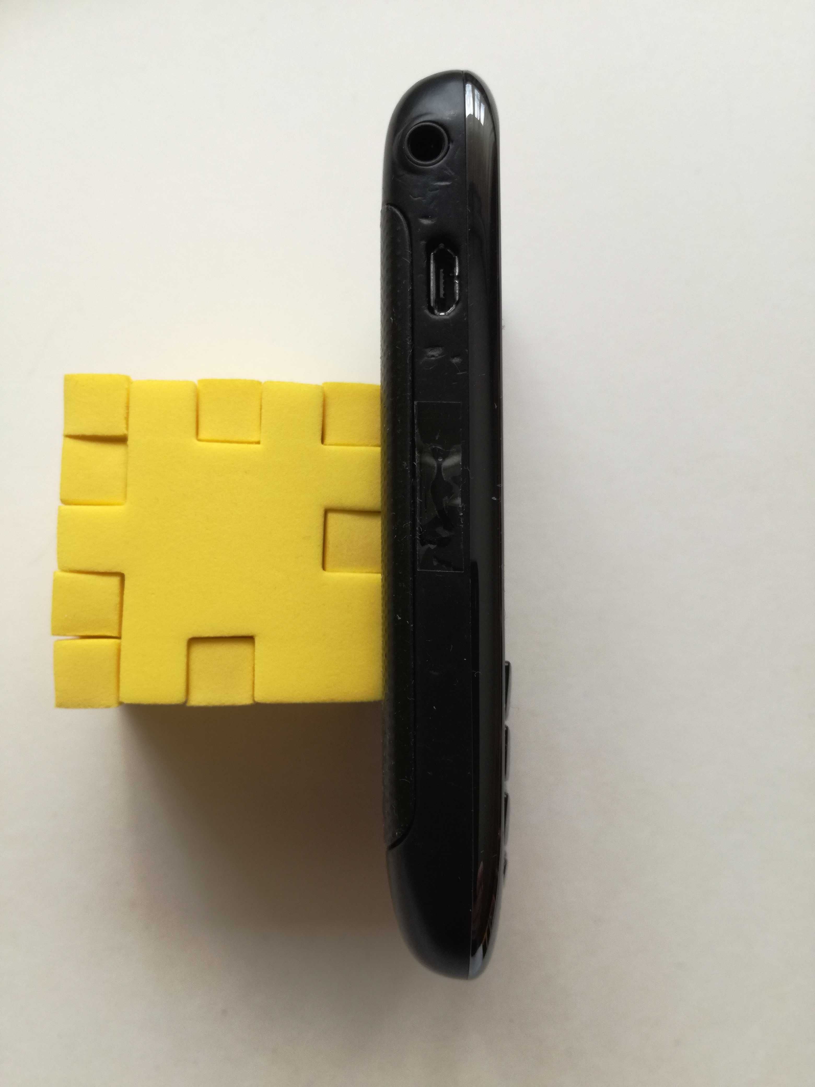 BlackBerry Curve 9300