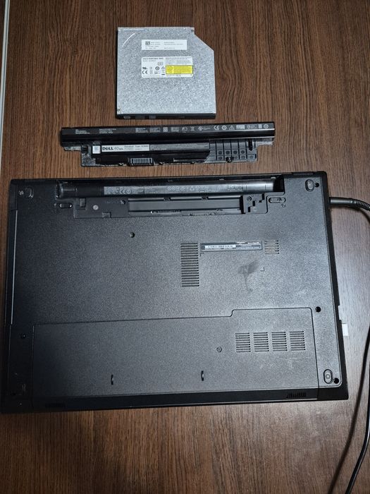 Ноутбук Dell Inspiron 15 3000 Series