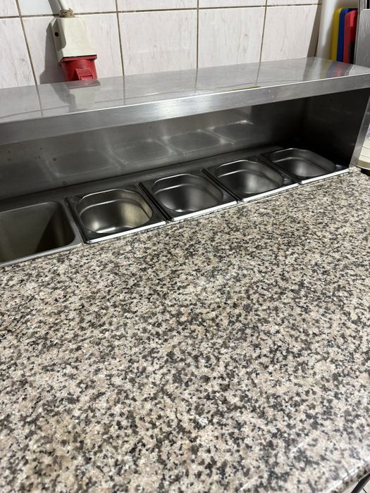 Стіл для піци, саладета