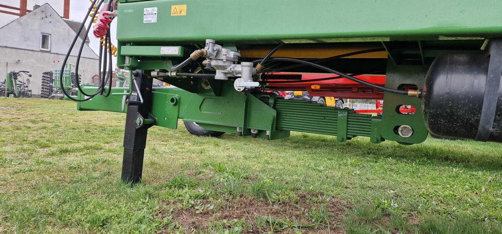 Rozrzutnik obornika SIPMA RO800 TAJFUN 8t do wapna kompostu 10 12t