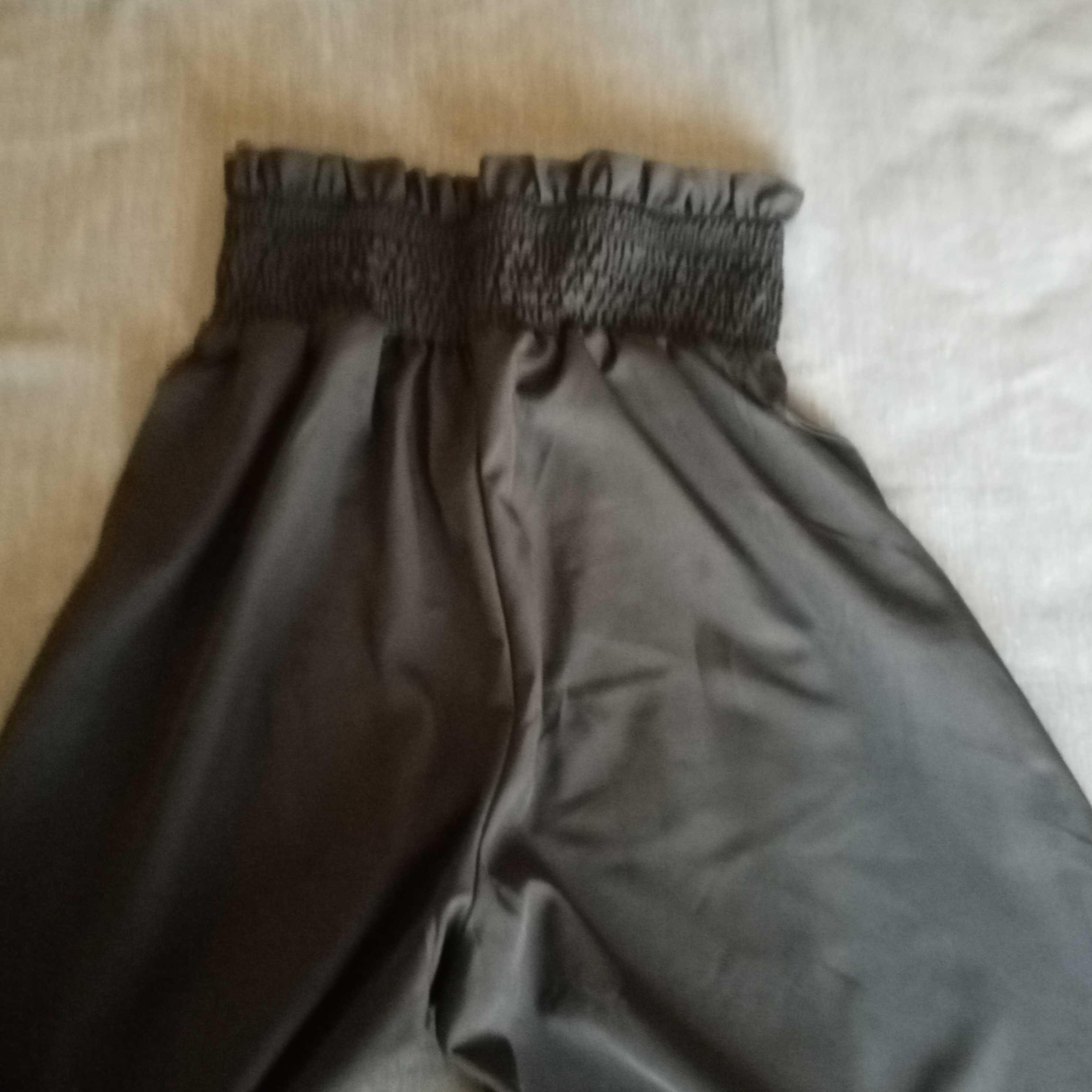 Calça/saia preta cintura elástica