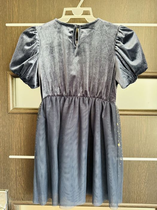 Piekna granatowa sukiebka elegancka 134