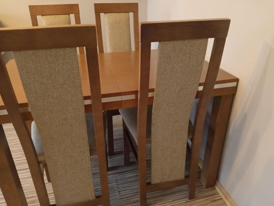 Stół rozkładany 120x70(160x70)z krzesłami 4 szt.