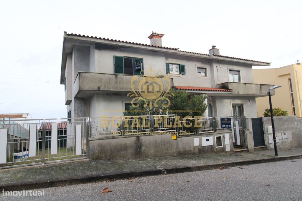 Moradia V4 em Lobão, Santa Maria da Feira