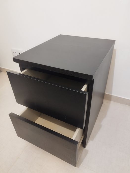 Mesa de cabeceira IKEA