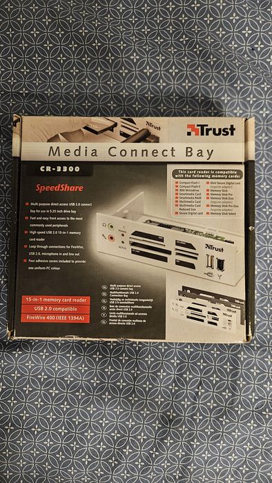 Czytnik kart Trust Media Connect Bay