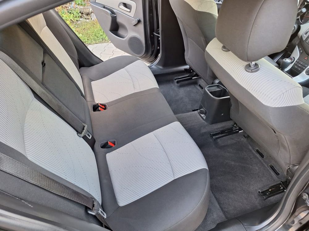 Chevrolet Cruze 1.6 benzyna niski przebieg 155 000